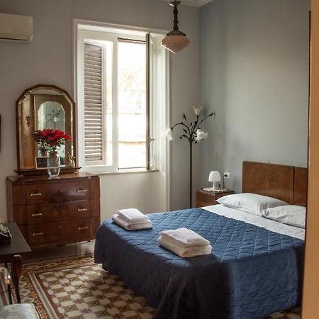 Battisti 18 Vintage Rooms Palermo Exterior photo